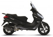 Piaggio X7 300